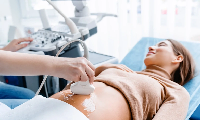 A professional consultation for publicly funded IVF in Stockholm at Ovumia, illustrating the path to region-funded fertility treatment and affordable IVF prices.